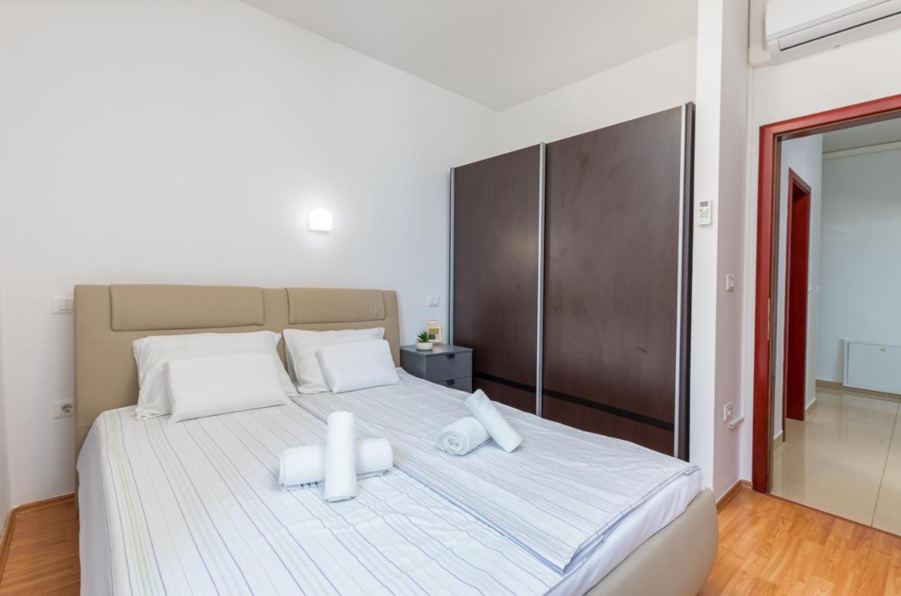 Apartment Augusto - Sea View Pula Exteriér fotografie