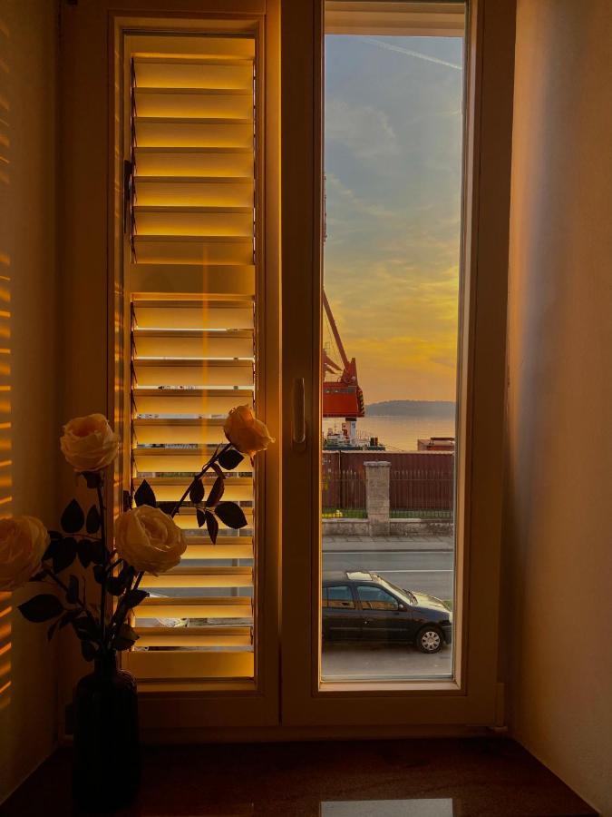 Apartment Augusto - Sea View Pula Exteriér fotografie